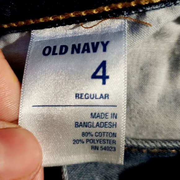 Old Navy The Flirt Raw Hem Cut-off Jean Shorts Jorts Women's Size 4 Causual EUC - Picture 7 of 8